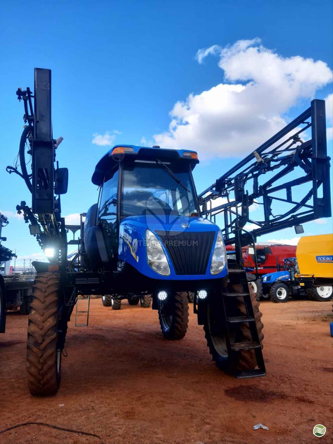 PULVERIZADOR NEW HOLLAND SP3500 Tração 4x4 Terra Premium RONDONOPOLIS MATO GROSSO MT